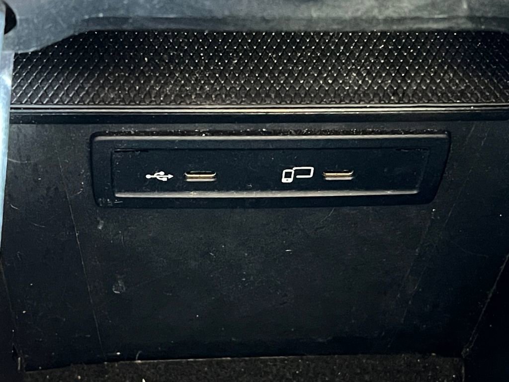 Used 2022 Mercedes-Benz GLC 300 image 23