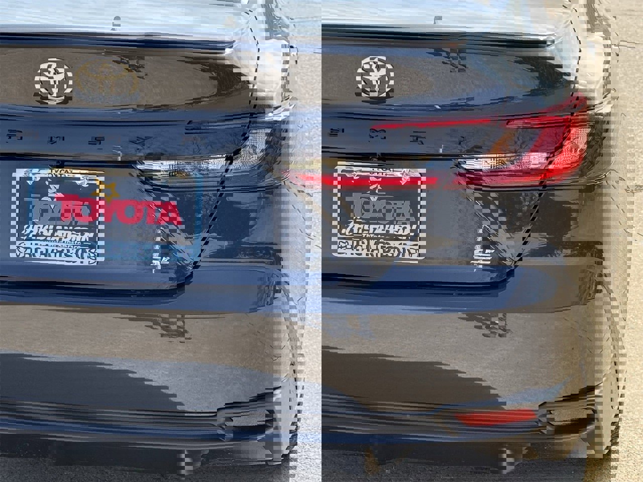 Used 2025 Toyota Camry Hybrid image 6