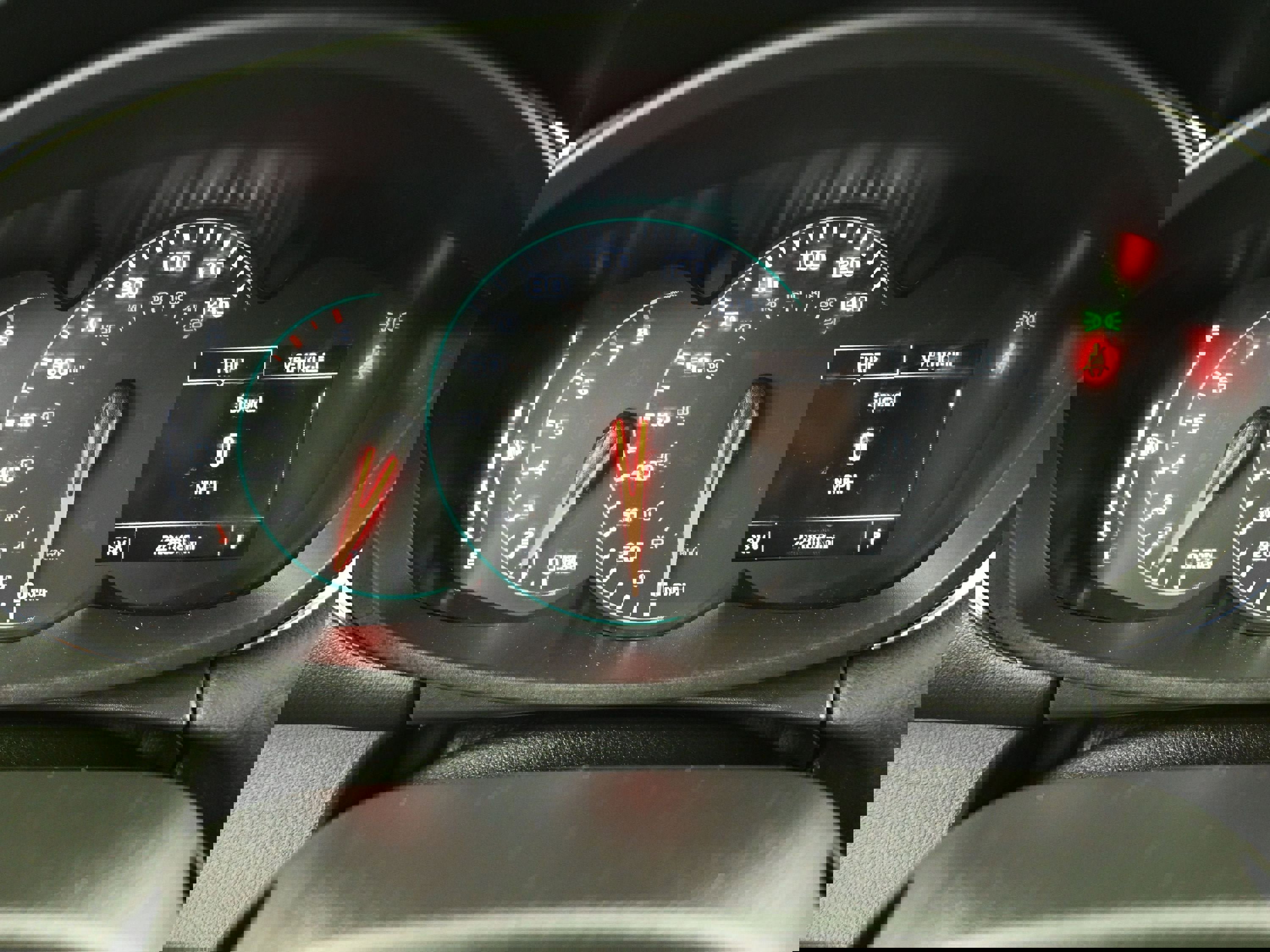 Used 2022 Chevrolet Trax LT w/ Midnight Edition image 13