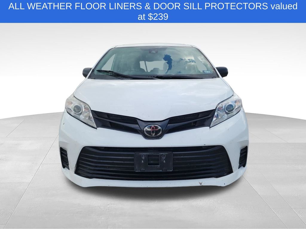 Used 2019 Toyota Sienna L FWD image 2