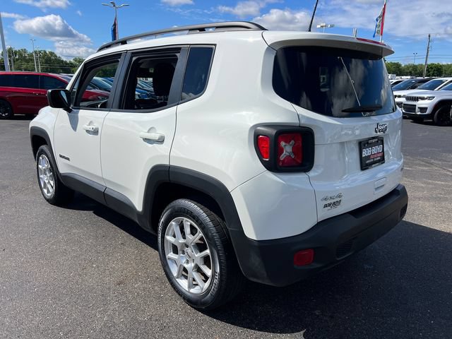 Used 2022 Jeep Renegade Latitude AWD/4WD image 5