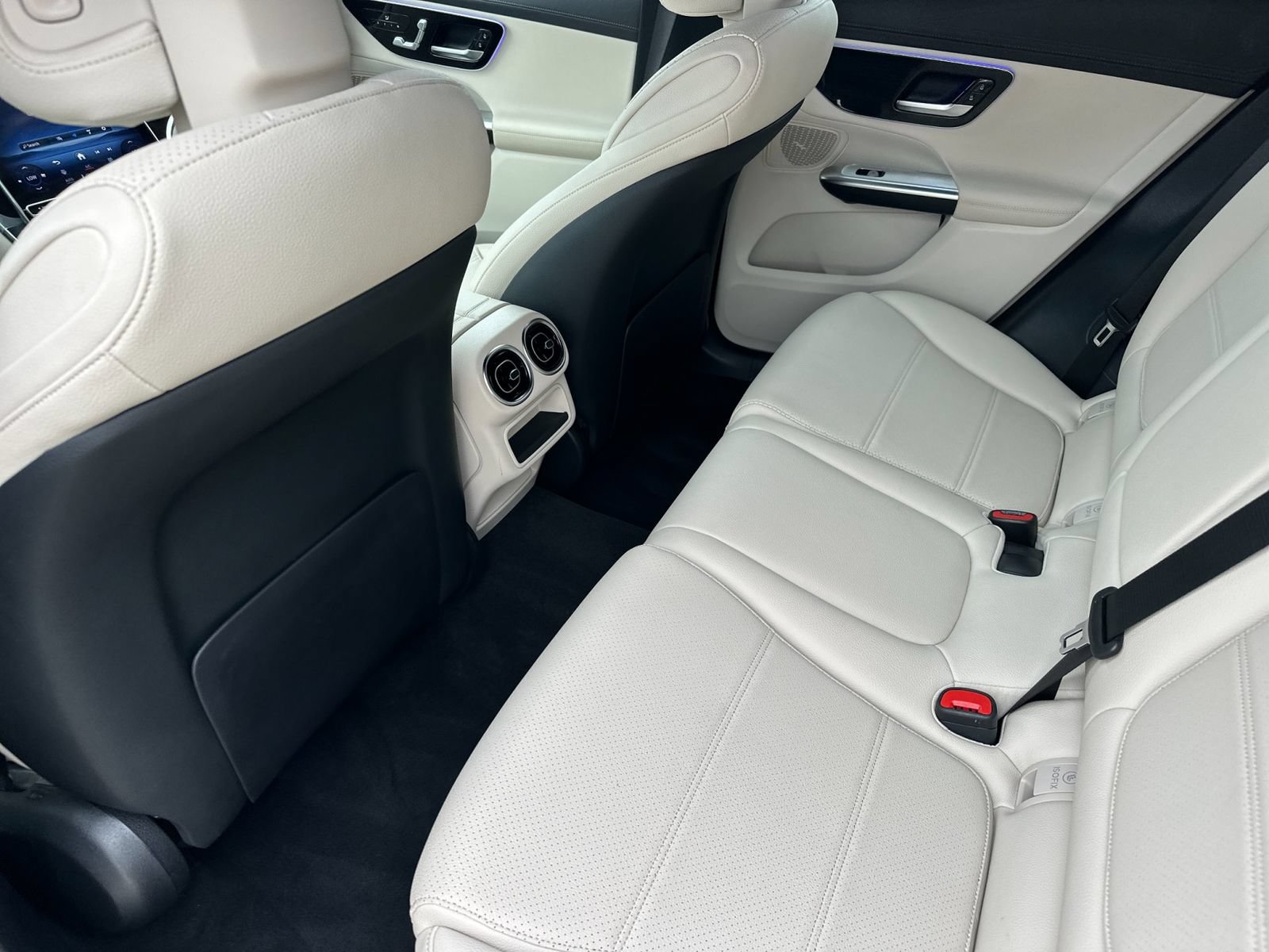 Certified 2023 Mercedes-Benz GLC 300 image 12