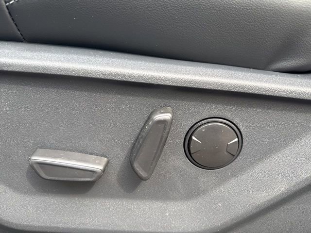 New 2026 Ford Expedition Max Platinum image 11