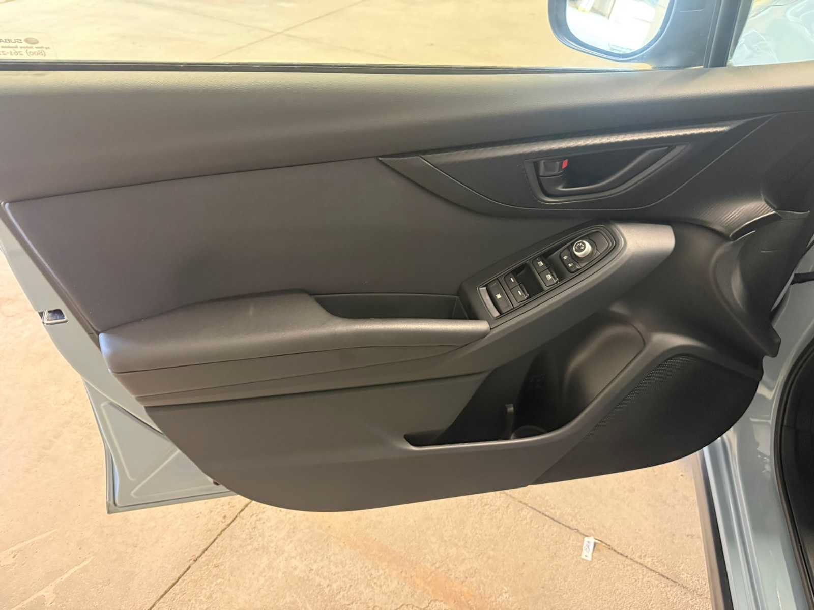 Used 2020 Subaru Crosstrek 2.0i Premium w/ Moonroof Package 2 AWD/4WD image 20