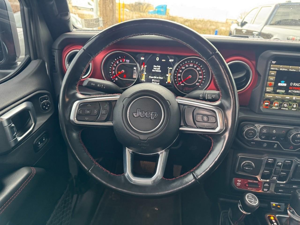 Used 2021 Jeep Gladiator Rubicon image 12