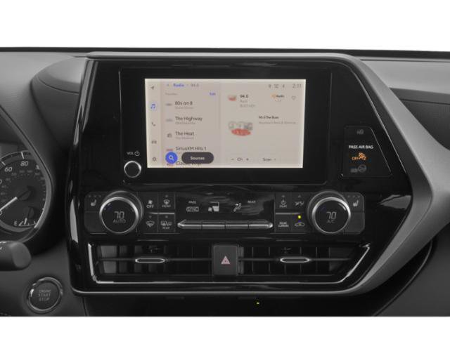 Used 2024 Toyota Highlander XLE AWD/4WD image 10