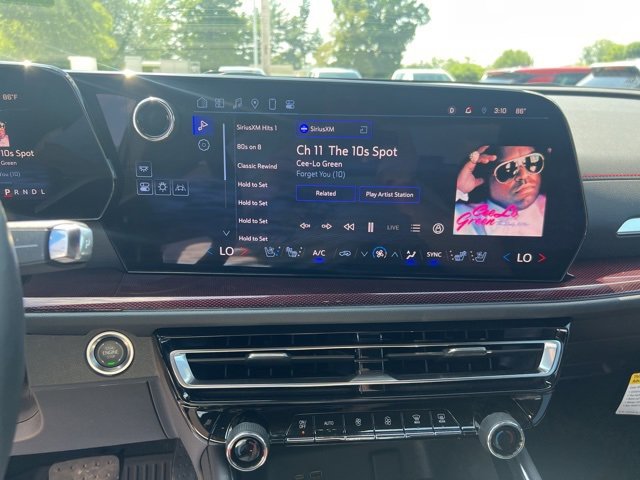 Certified 2024 Chevrolet Traverse RS w/ LPO, Floor Liner Package image 21