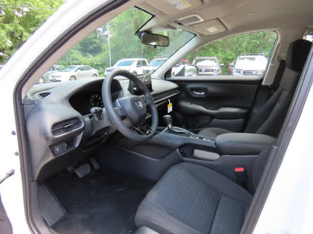 New 2027 Honda HR-V LX image 2