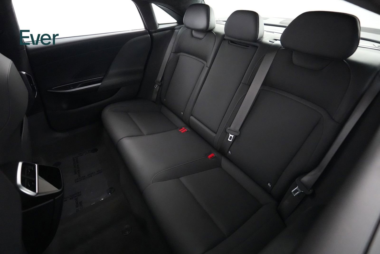 Used 2024 Lucid Air Touring image 24