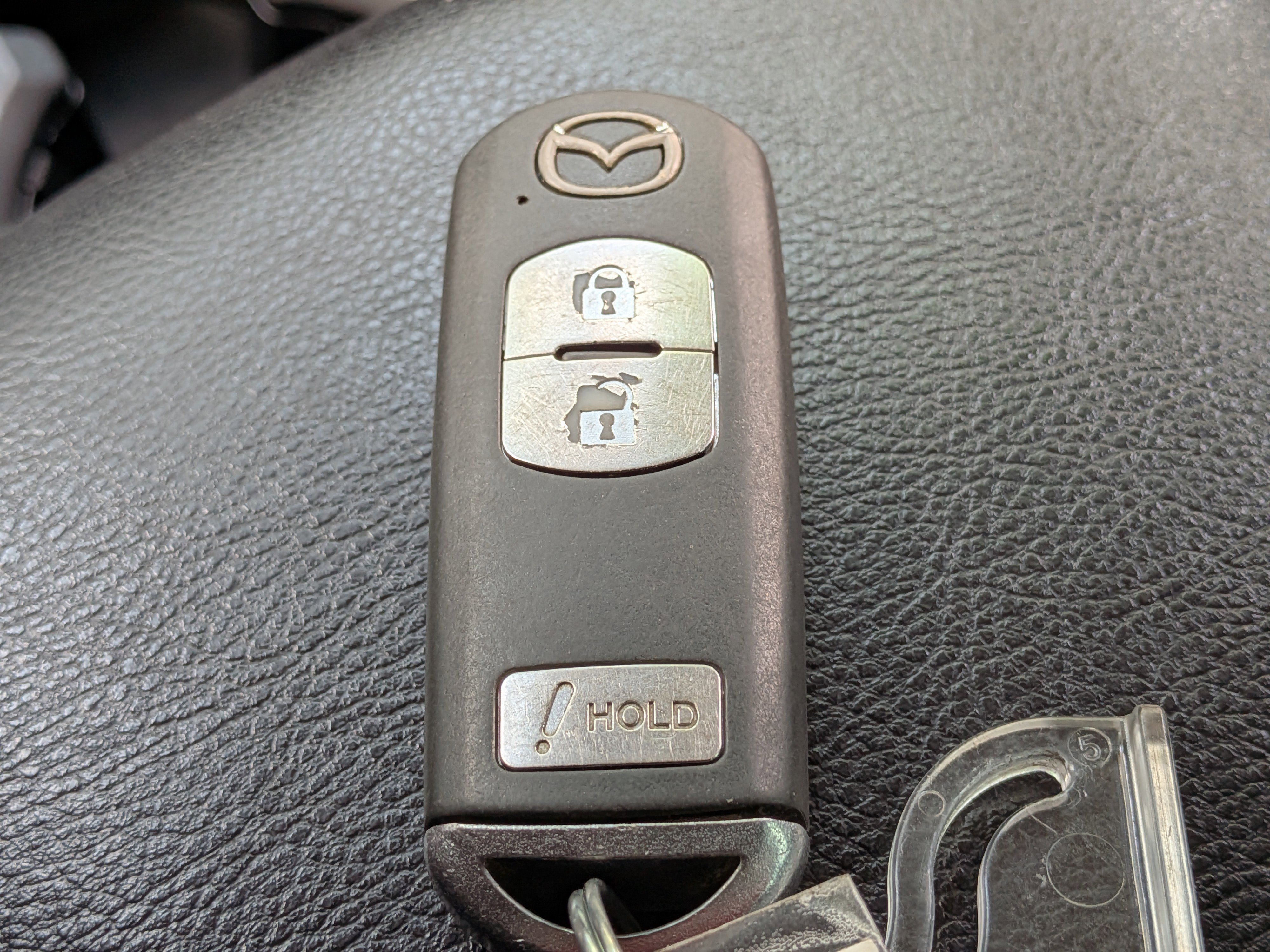 Used 2017 MAZDA MAZDA3 Sport image 32