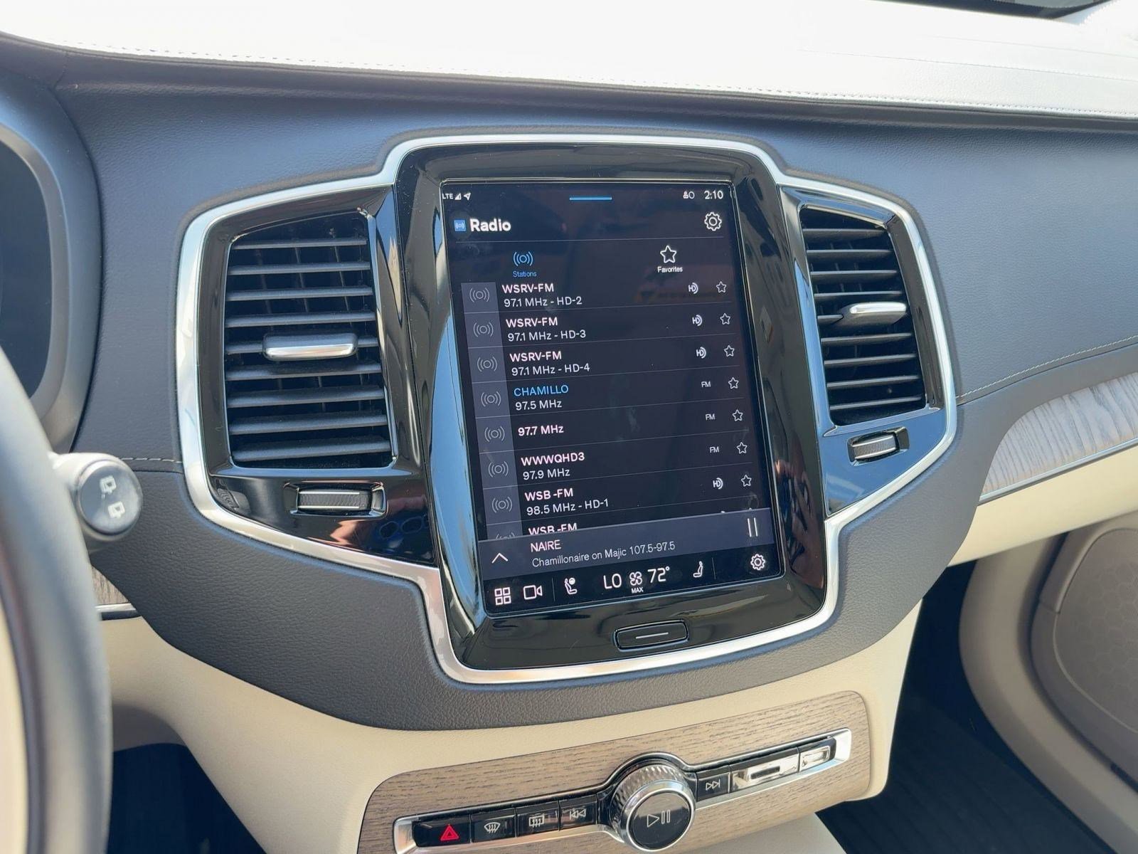 Certified 2023 Volvo XC90 B6 Ultimate w/ Lounge Package image 22