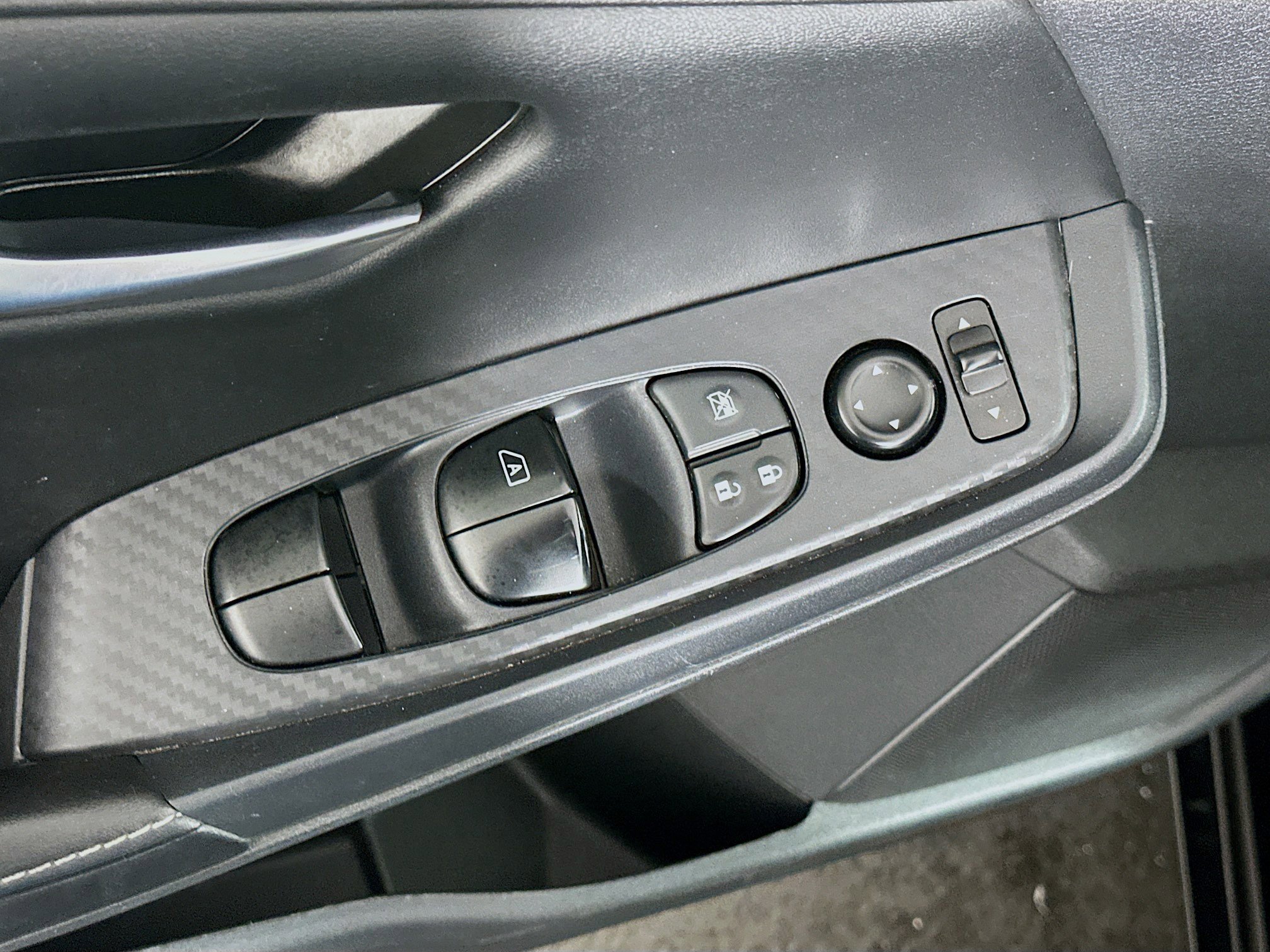 Used 2024 Nissan Sentra SV image 15