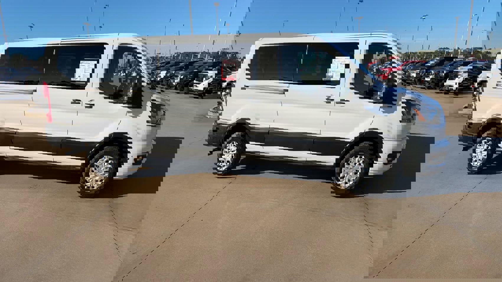 Used 2024 Ford Transit 350 XLT image 9