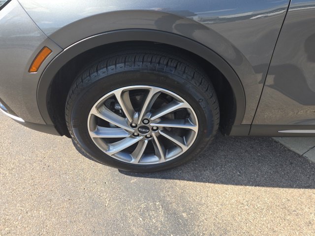 Certified 2024 Lincoln Corsair AWD w/ Equipment Group 101A image 15