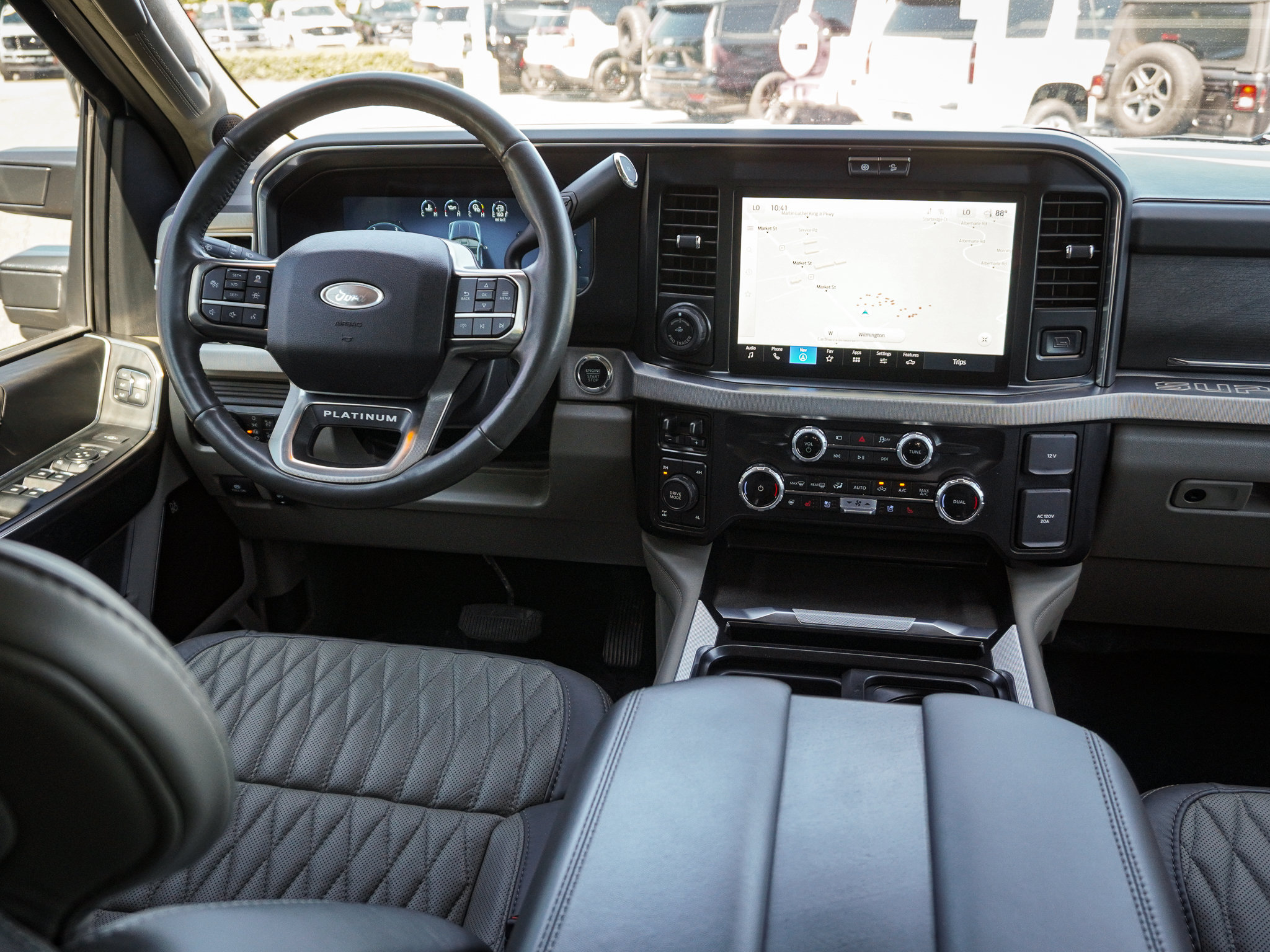 Used 2025 Ford F350 Platinum w/ Platinum Plus Package AWD/4WD image 27