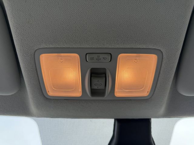 Used 2024 Hyundai Venue SEL image 17