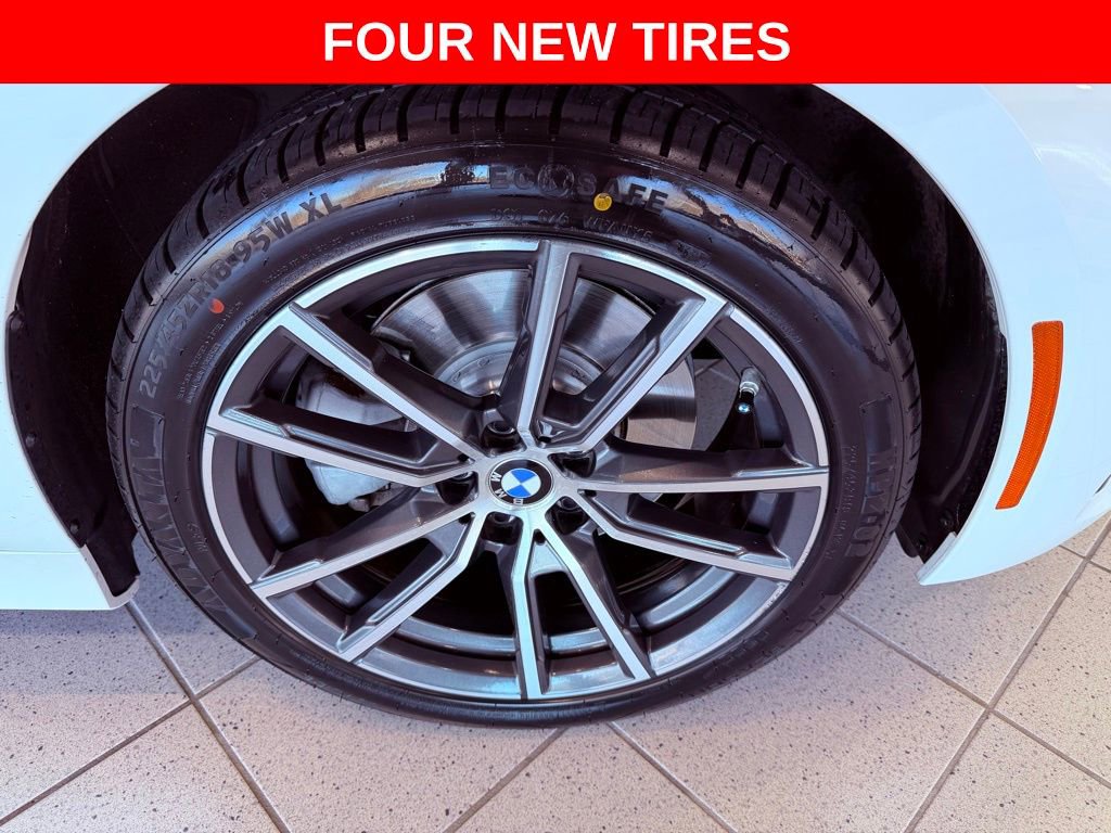 Used 2022 BMW 330i Sedan image 4