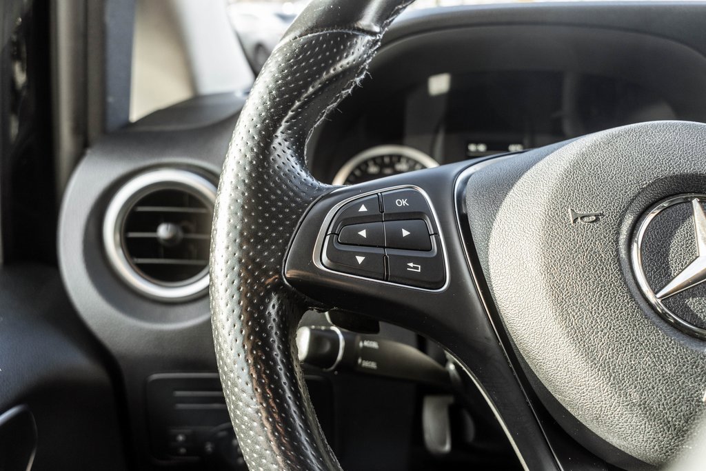 Used 2020 Mercedes-Benz Metris Passenger image 22