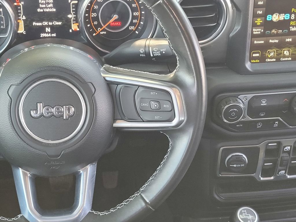 Used 2022 Jeep Gladiator Overland w/ Trailer Tow Package AWD/4WD image 13