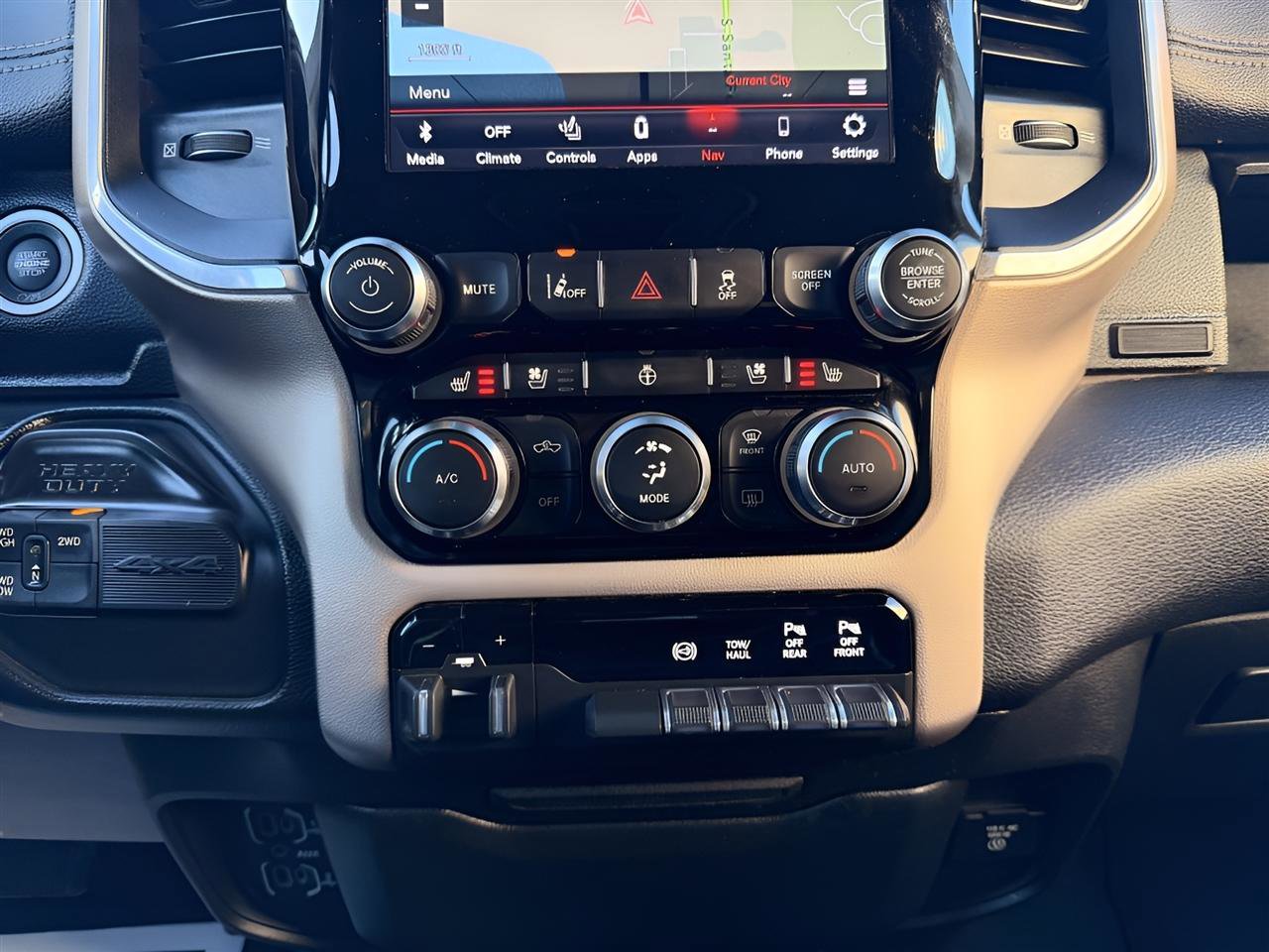 Used 2020 RAM 2500 Laramie AWD/4WD image 17