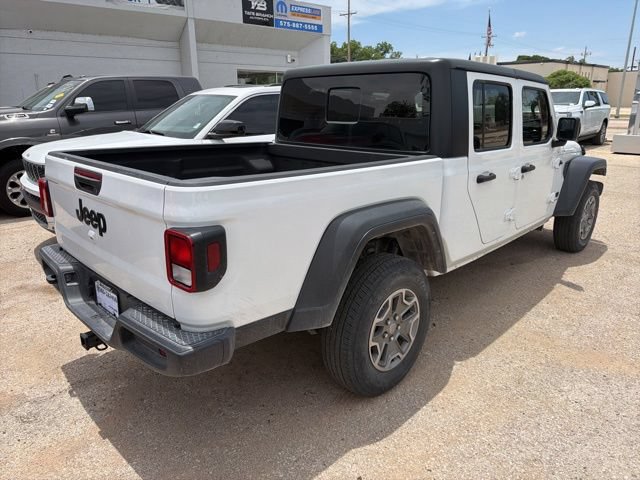 Used 2023 Jeep Gladiator Sport AWD/4WD image 3