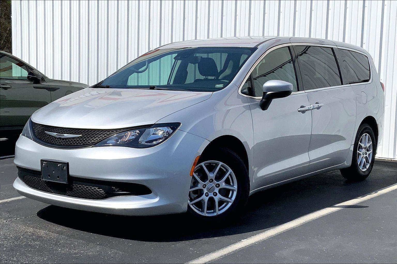 Used 2023 Chrysler Voyager LX