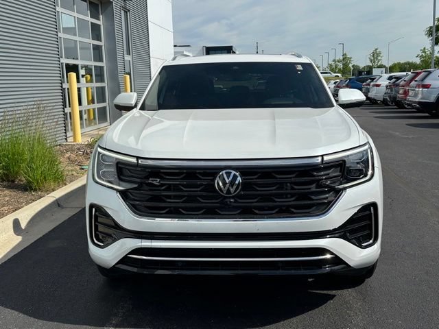 Used 2024 Volkswagen Atlas Cross Sport SEL Premium R-Line AWD/4WD image 2
