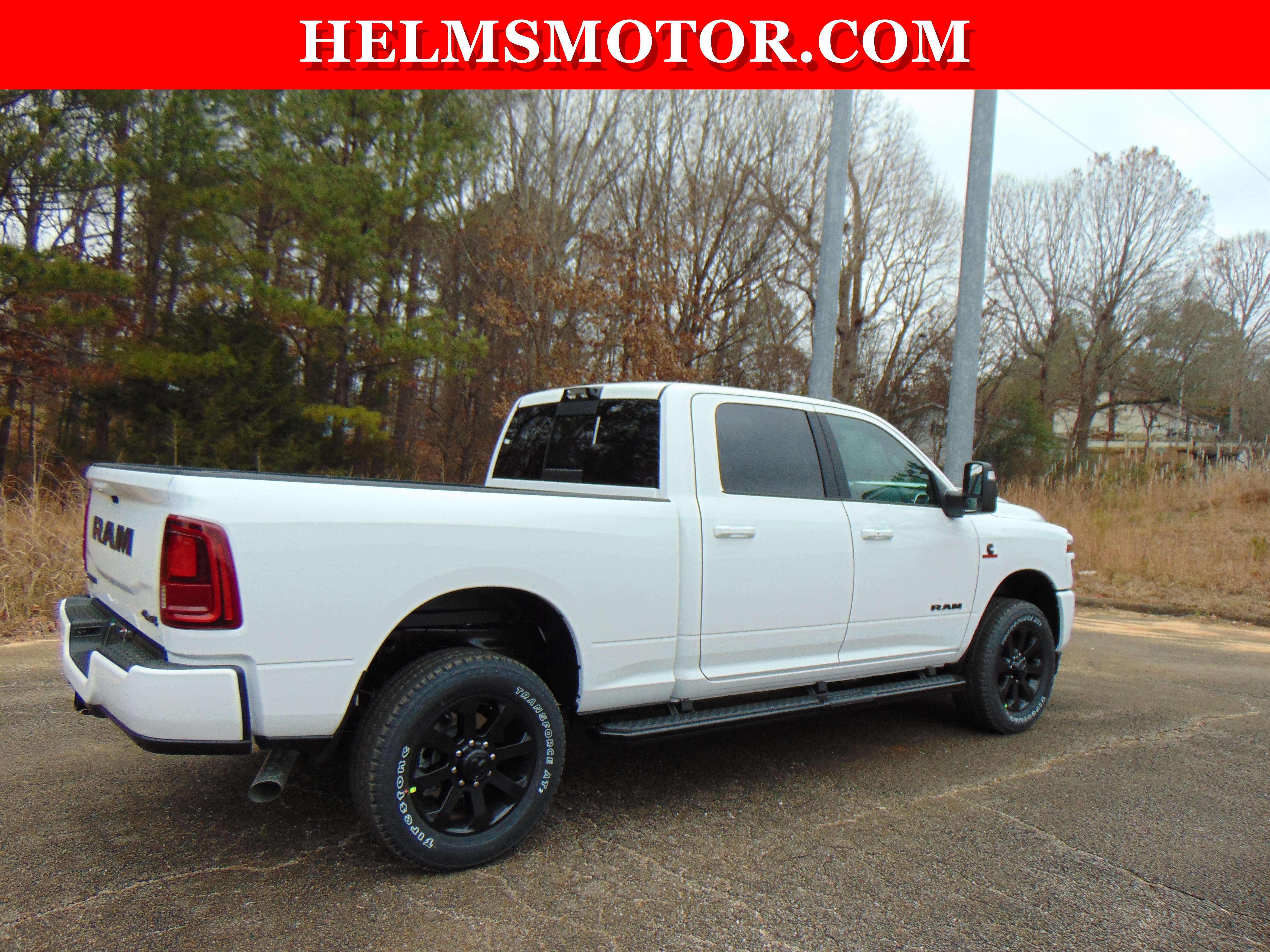 New 2026 RAM 2500 Laramie AWD/4WD image 17