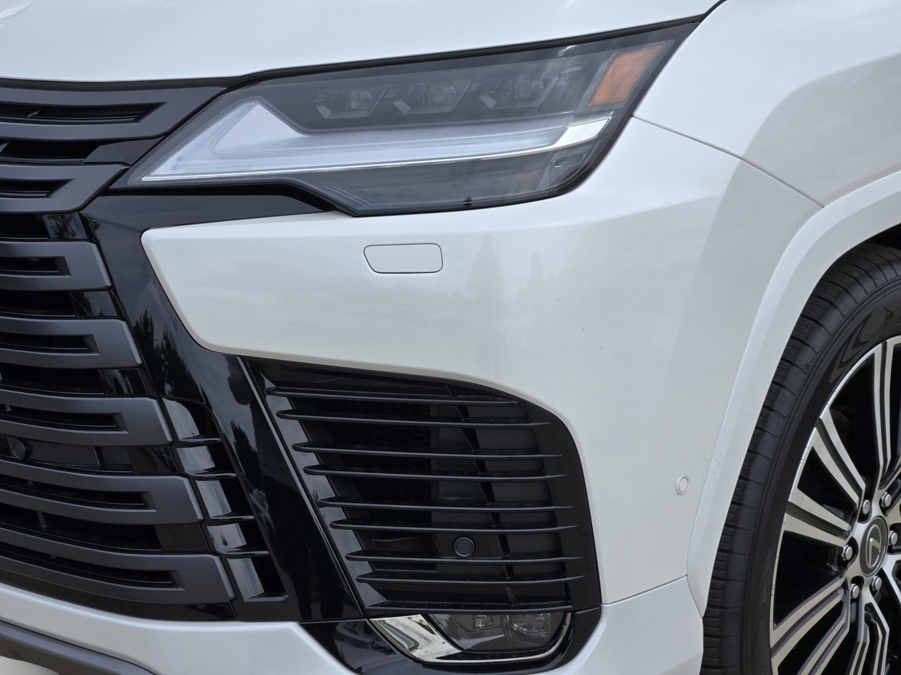 New 2026 Lexus LX 700h Luxury AWD/4WD image 21