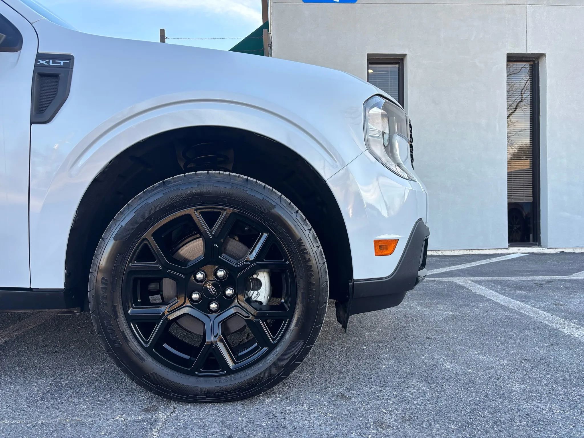 Used 2025 Ford Maverick XLT w/ XLT Luxury Package image 12