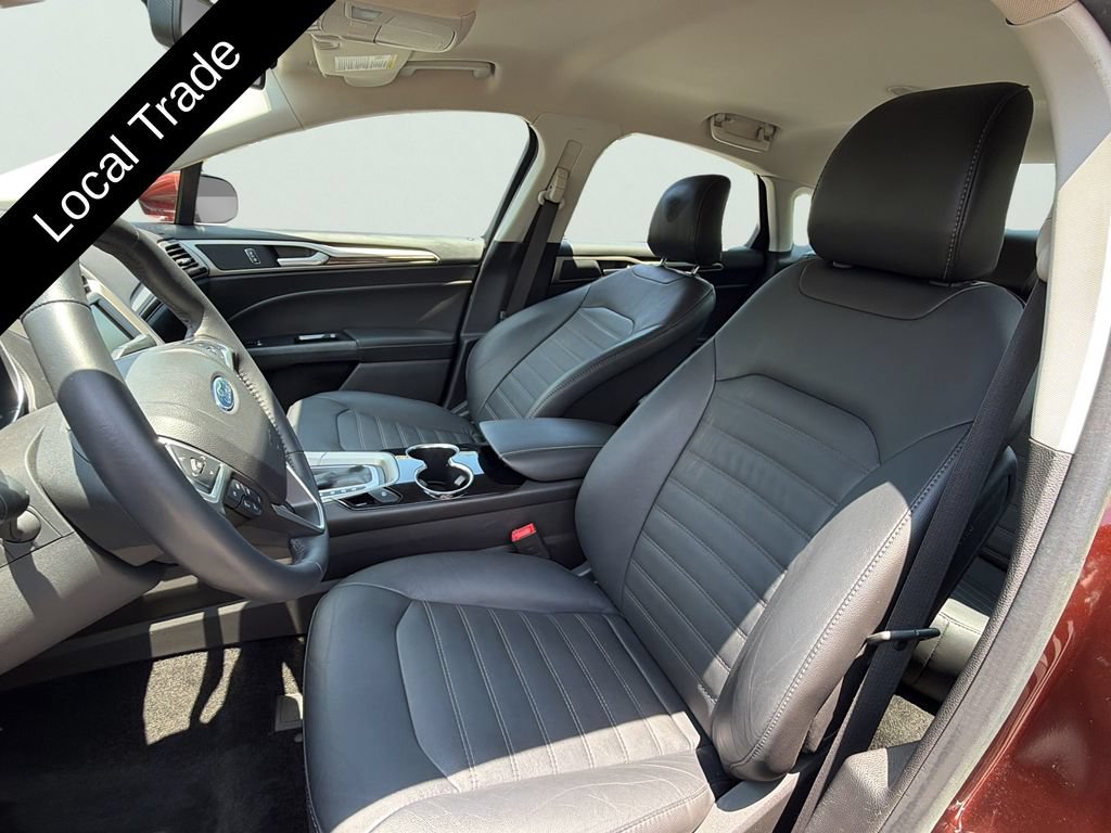 Used 2015 Ford Fusion SE w/ Equipment Group 202A FWD image 11