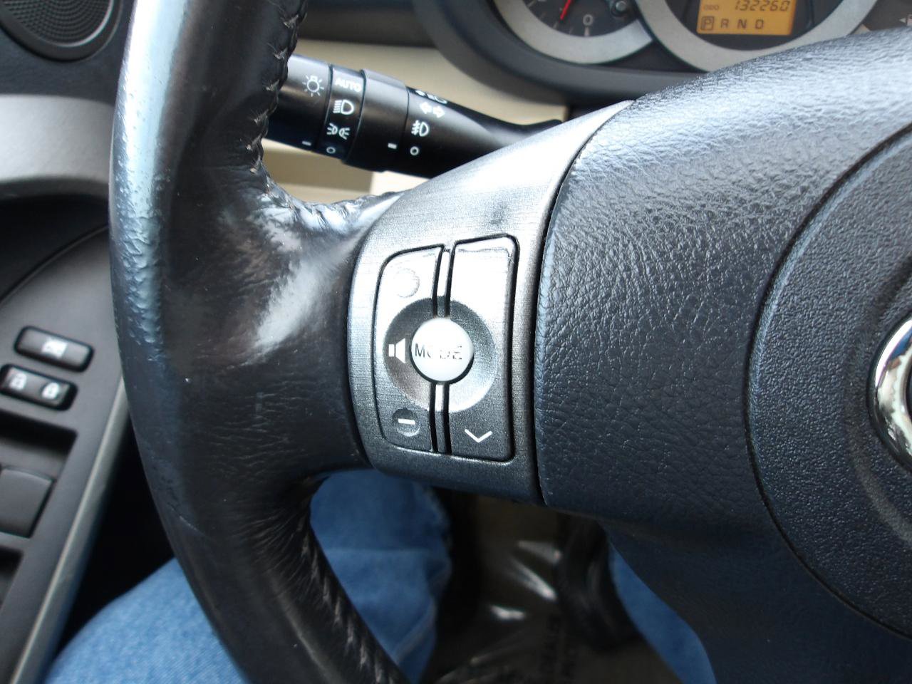 Used 2010 Toyota RAV4 Limited AWD/4WD image 17