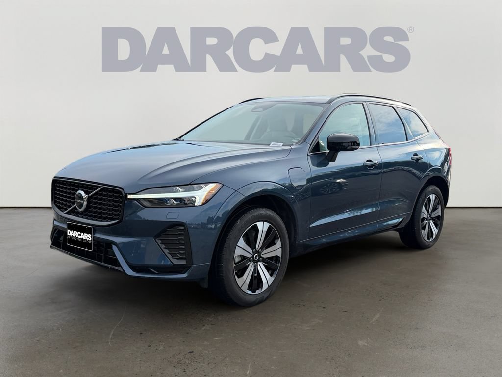 Certified 2024 Volvo XC60 T8 Core w/ Climate Package AWD/4WD image 3