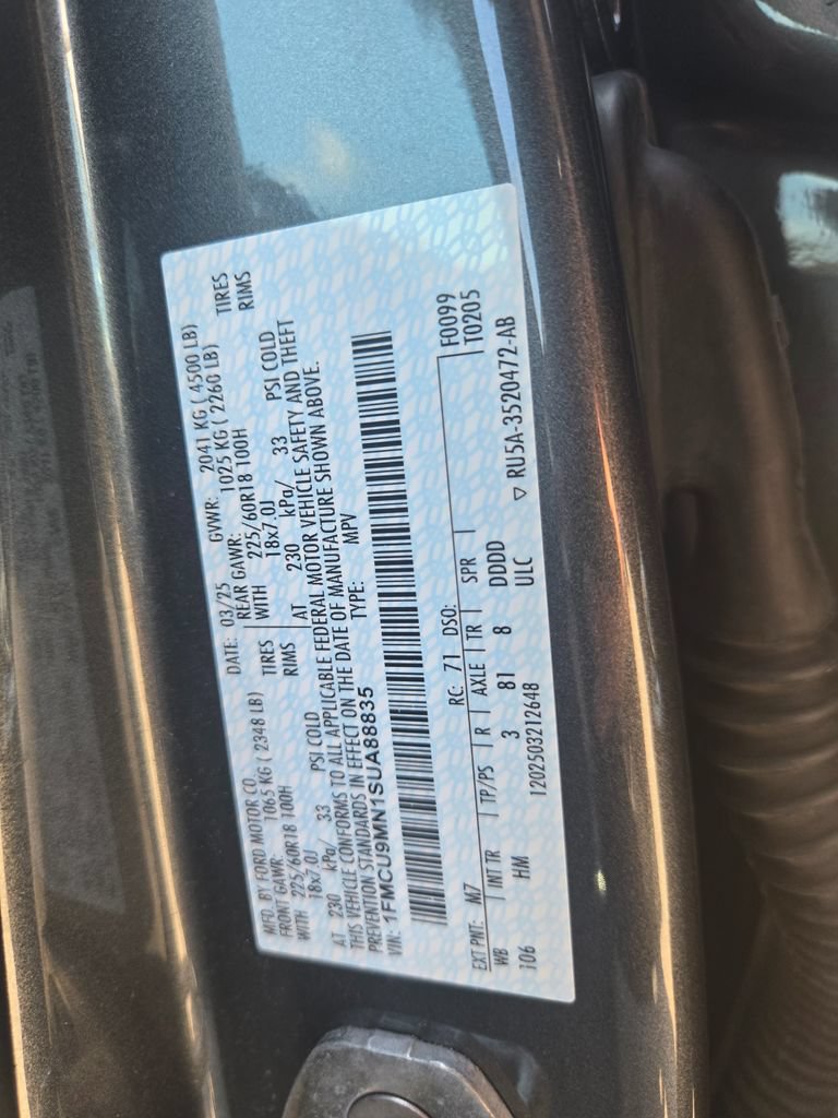 Used 2025 Ford Escape ST-Line AWD/4WD image 12