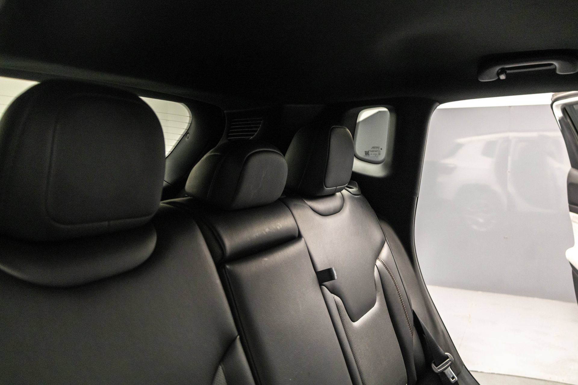 Used 2023 Jeep Compass Latitude AWD/4WD image 33