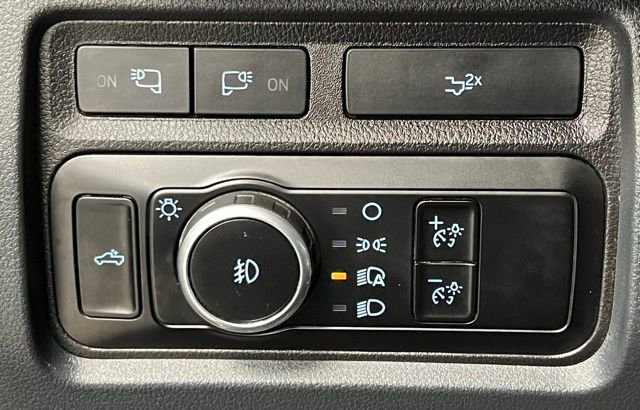 Used 2024 Ford F350 Lariat image 32