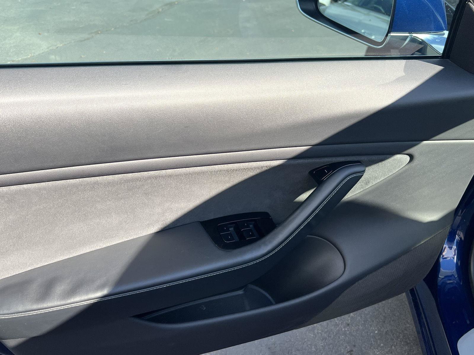 Used 2018 Tesla Model 3 Long Range RWD image 25