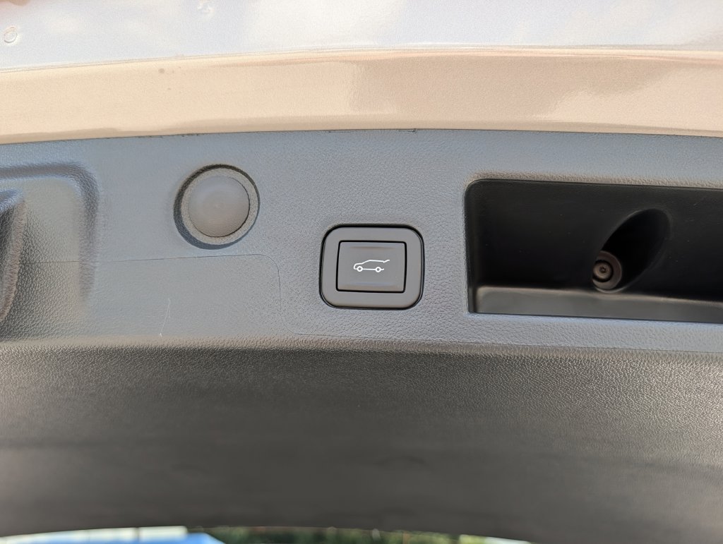 New 2027 GMC Terrain Elevation w/ Elevation Premium Package FWD image 28