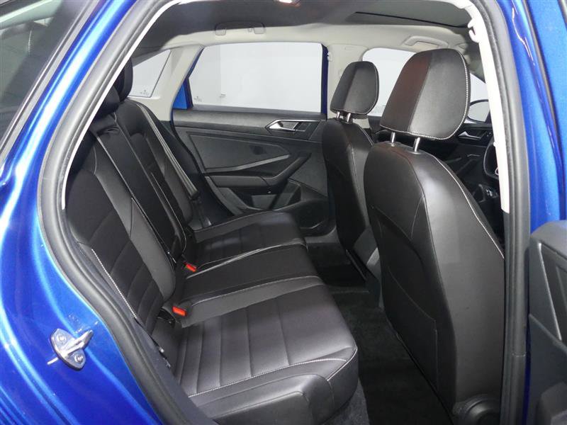 Used 2024 Volkswagen Jetta SE FWD image 28