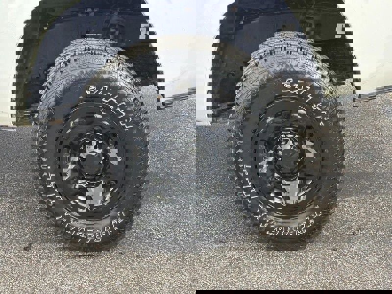 Used 2021 Toyota Tacoma SR image 7