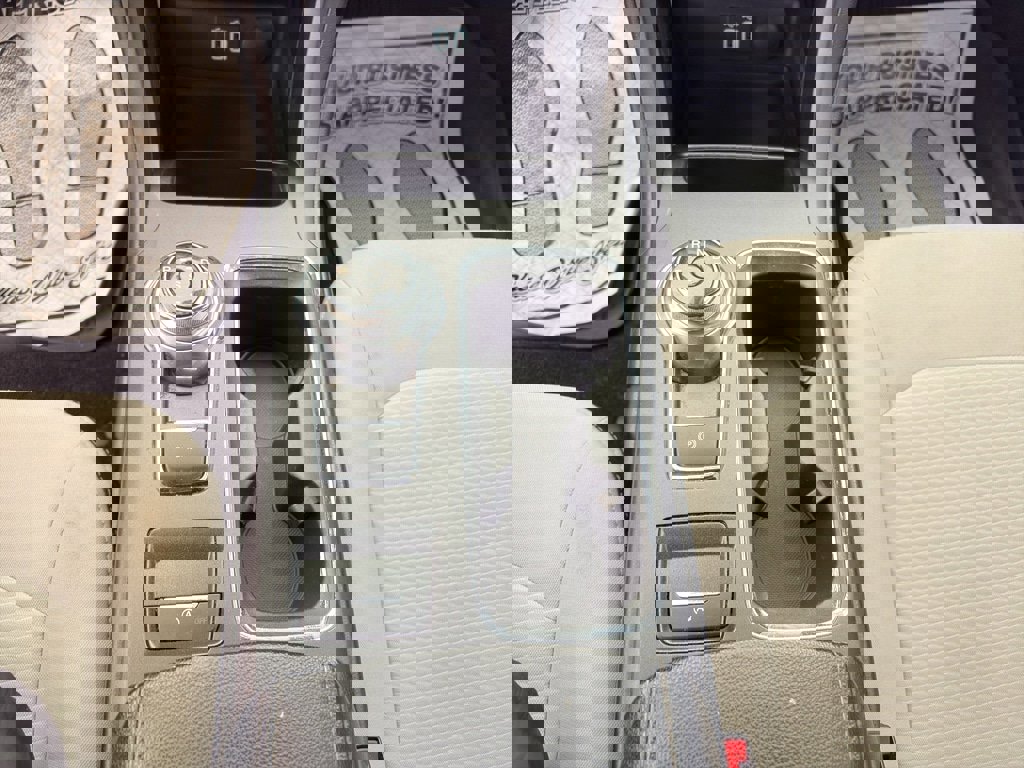 Used 2019 Ford Fusion SE w/ Equipment Group 151A image 17