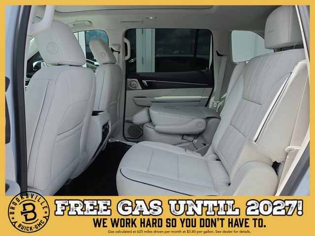 New 2027 Buick Enclave Avenir w/ LPO, Floor Liner Package FWD image 15