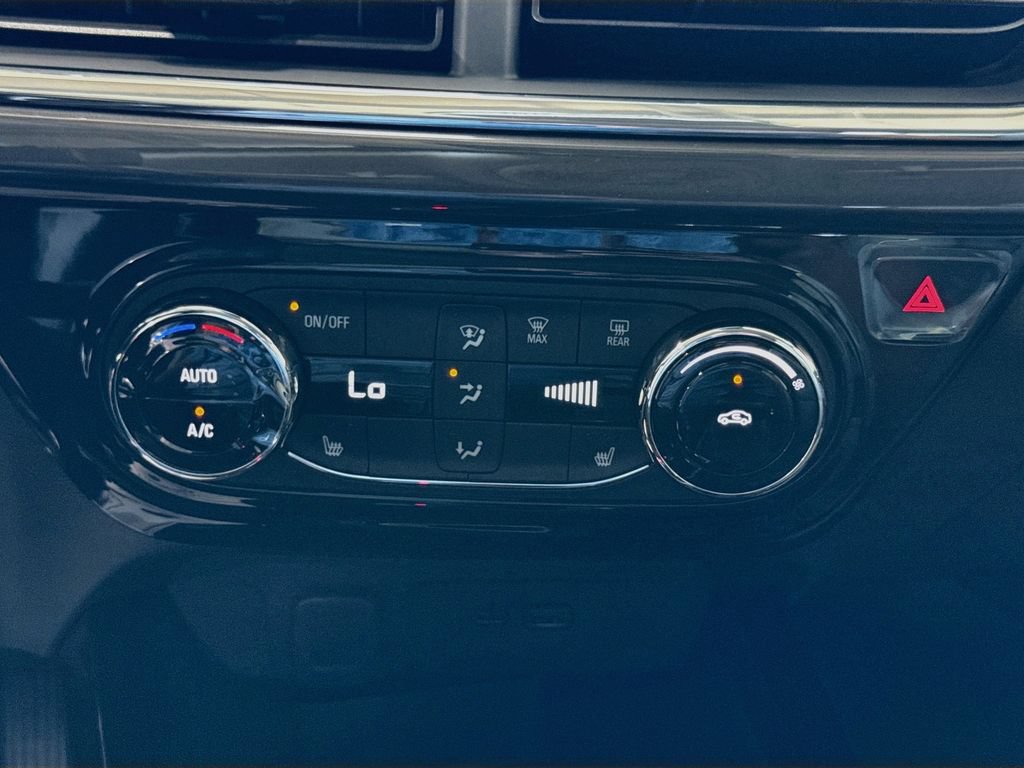 New 2026 Chevrolet Trax ACTIV FWD image 15