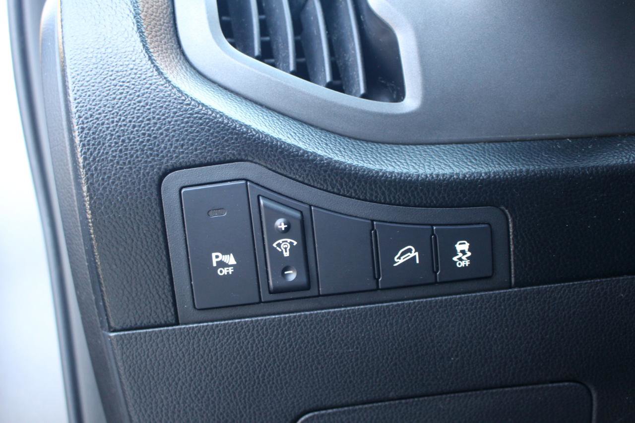Used 2013 Kia Sportage EX w/ EX Premium Pkg FWD image 19