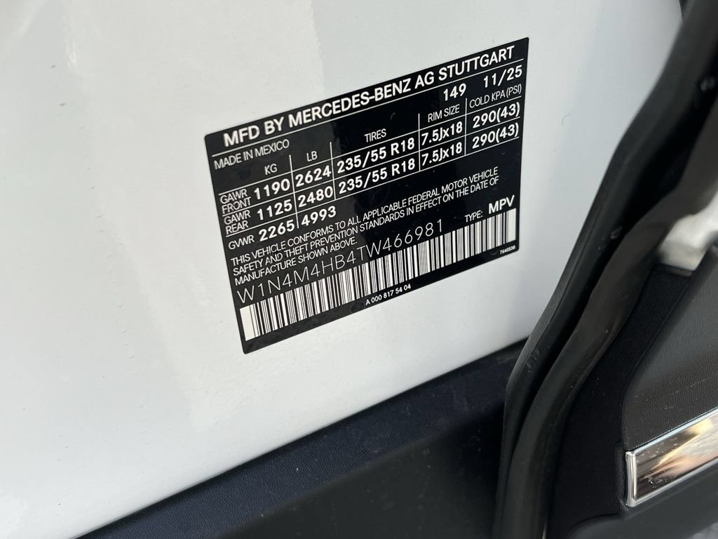 Used 2026 Mercedes-Benz GLB 250 4MATIC image 35