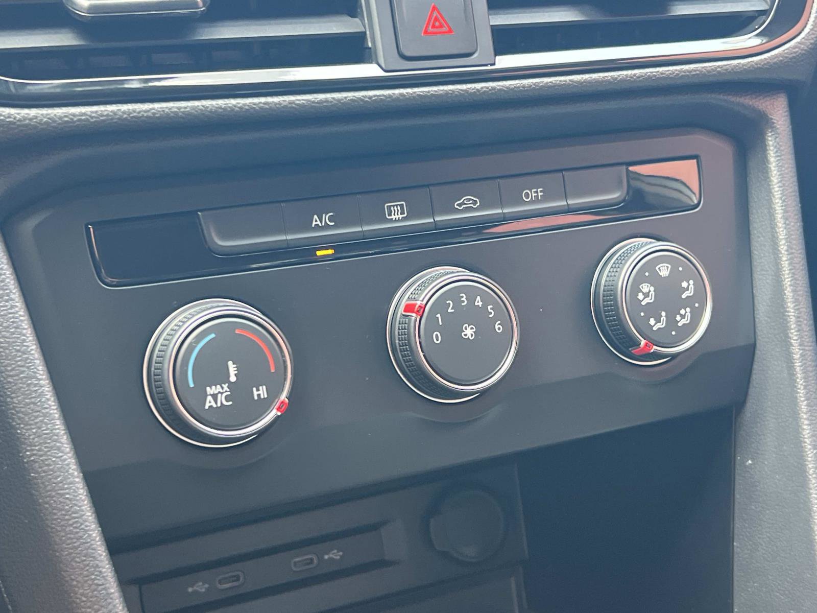 Certified 2022 Volkswagen Taos S image 15