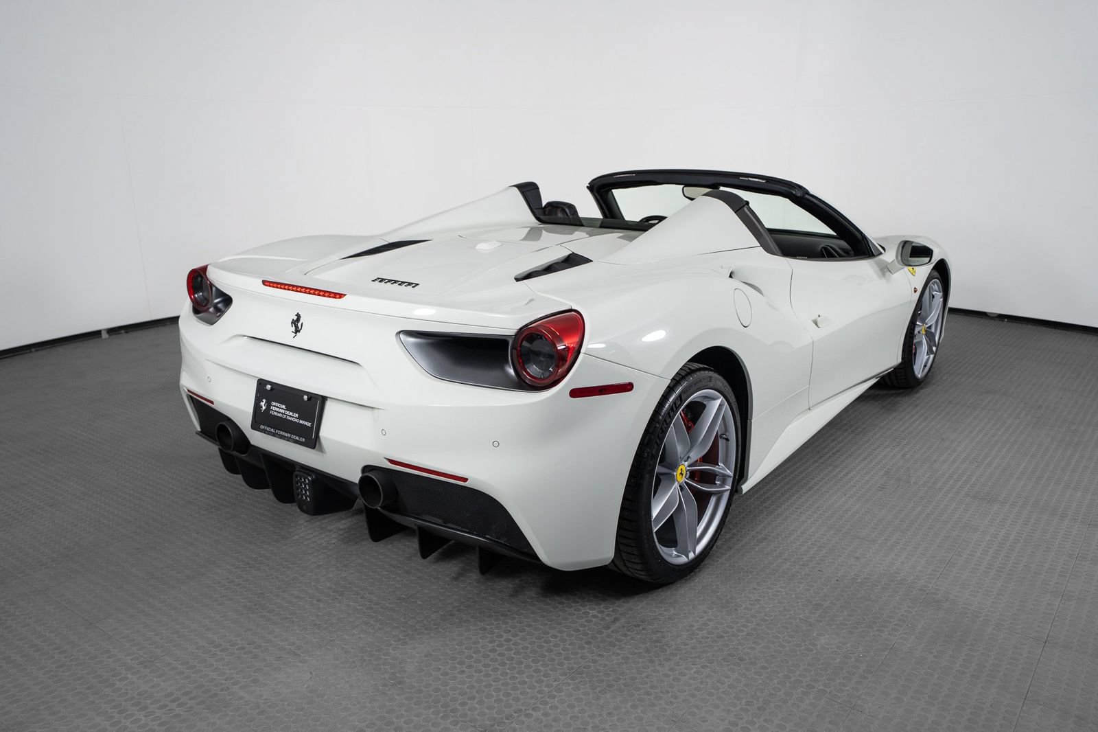 Certified 2019 Ferrari 488 Spider RWD image 4