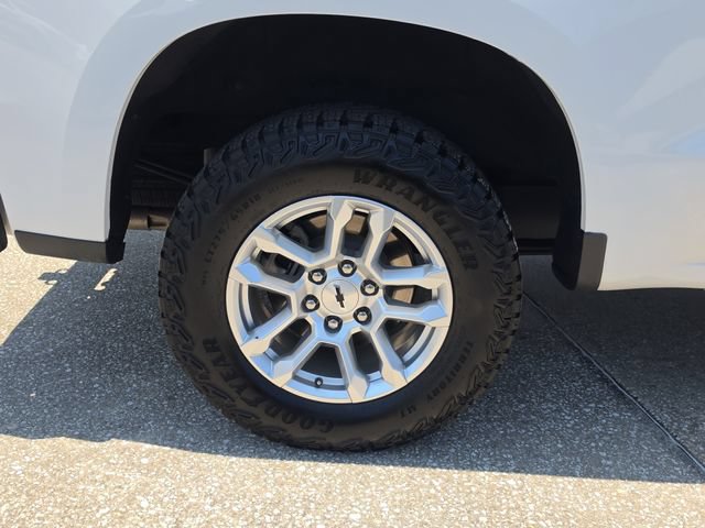 Used 2023 Chevrolet Silverado 1500 RST AWD/4WD image 5