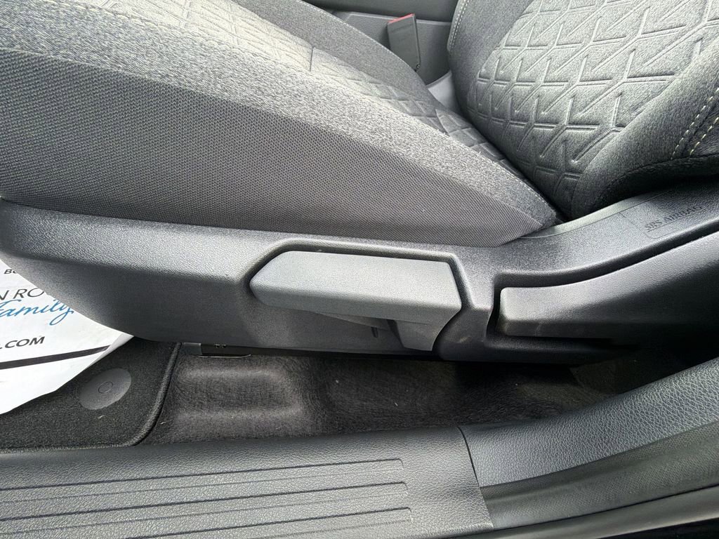 New 2026 Nissan Kicks SV w/ SV Premium Package image 12