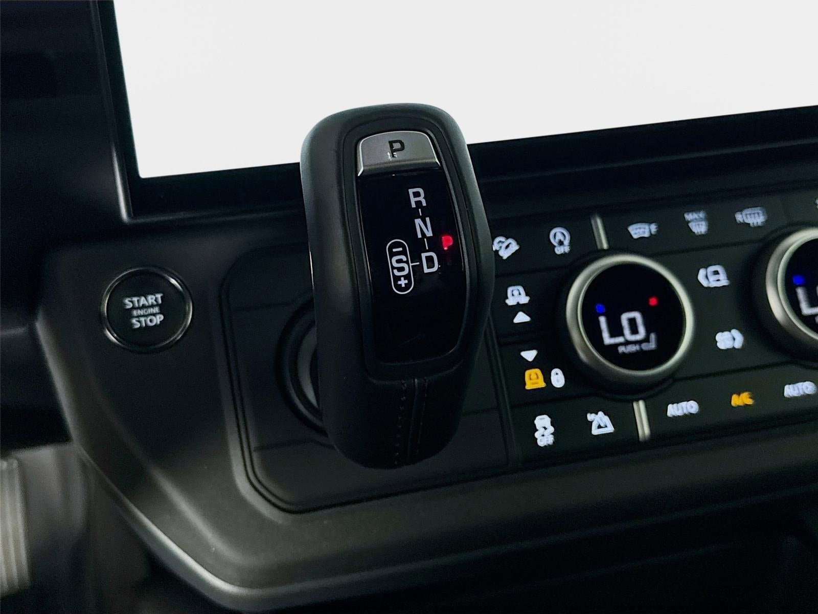 New 2026 Land Rover Defender 110 X-Dynamic SE AWD/4WD image 19